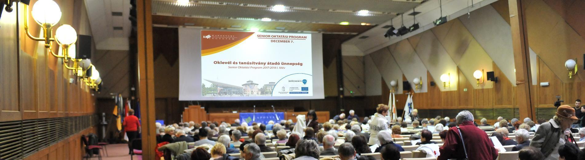 Hírek | Kaposvári Egyetem Tanúsítványok és oklevelek átadásával zárult a Kaposvári Egyetem Senior Programjának 8. féléve