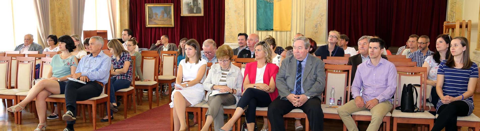 Hírek | Kaposvári Egyetem A helyi termékek piacra jutásának lehetőségeiről tanácskoztak a Vármegyeházán.