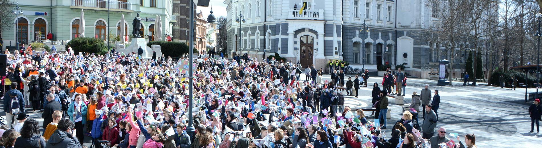 Hírek | Kaposvári Egyetem Villámcsődülettel ünnepelték a Tanítók Napját